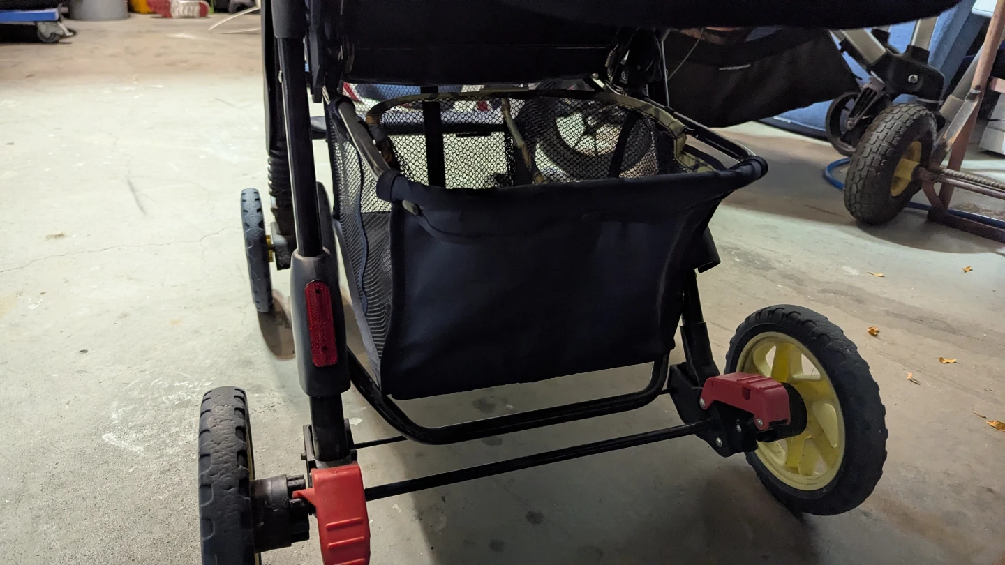 Costco baby stroller-Single - photo 3