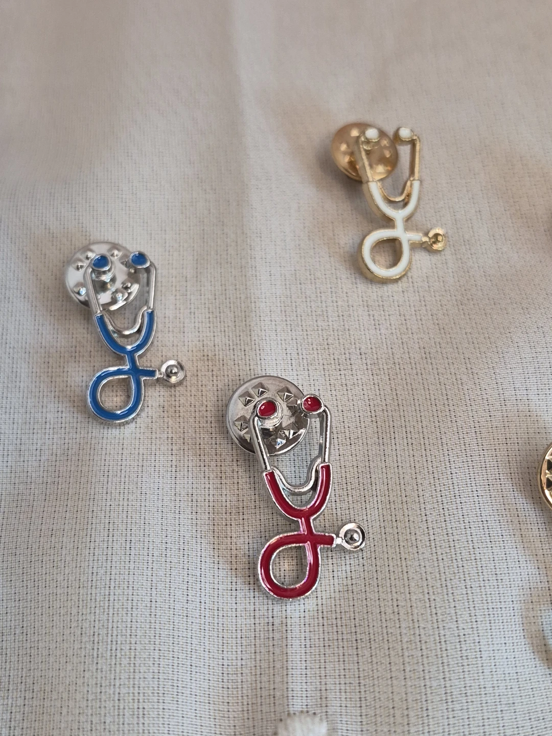 So Cute Stethoscope Pins Brand New without Tags - photo 3