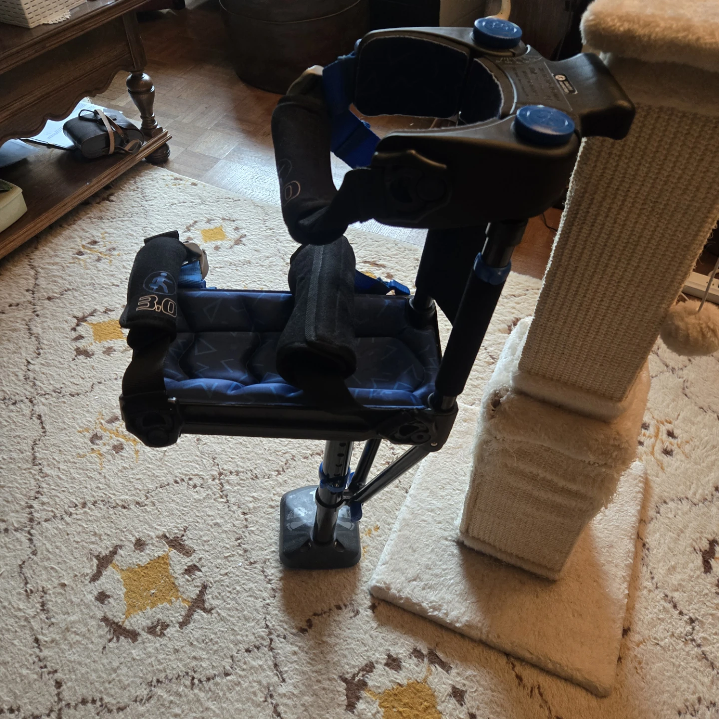iWALKFree 3.0 Hands-Free Crutch - photo 2