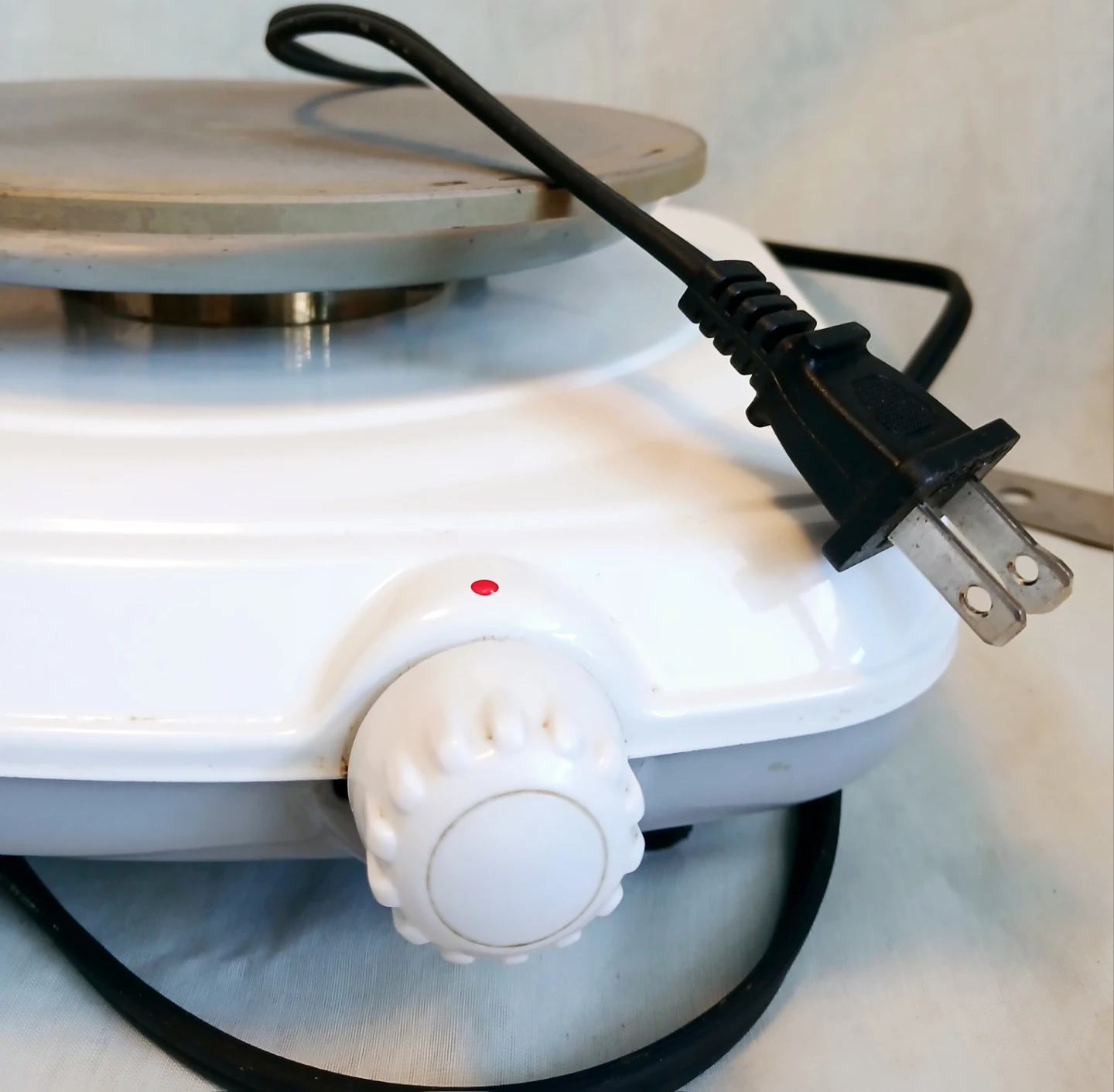 Nutrichef PKST11 Electric Countertop Burner - photo 2