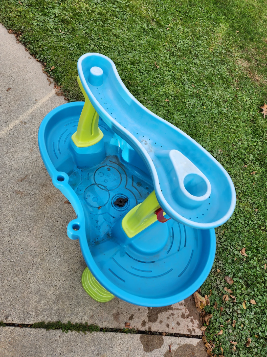 Step2 Cascading Cove Water Table - photo 2