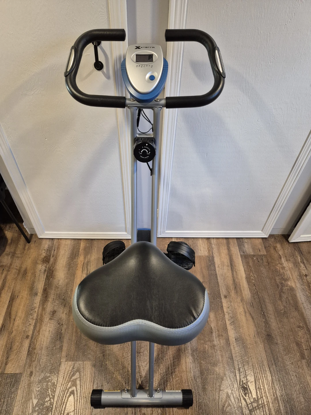 Folding Exercise Bike (Xterra FB150) - photo 4
