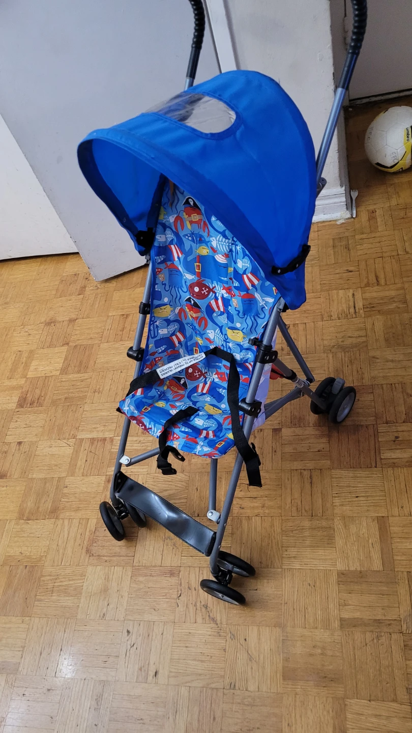 Umbrella Stroller ( Like new)