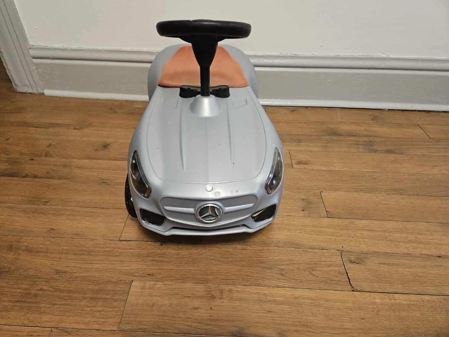 Mercedes-Benz Bobby AMG GT Ride-On Car - photo 2