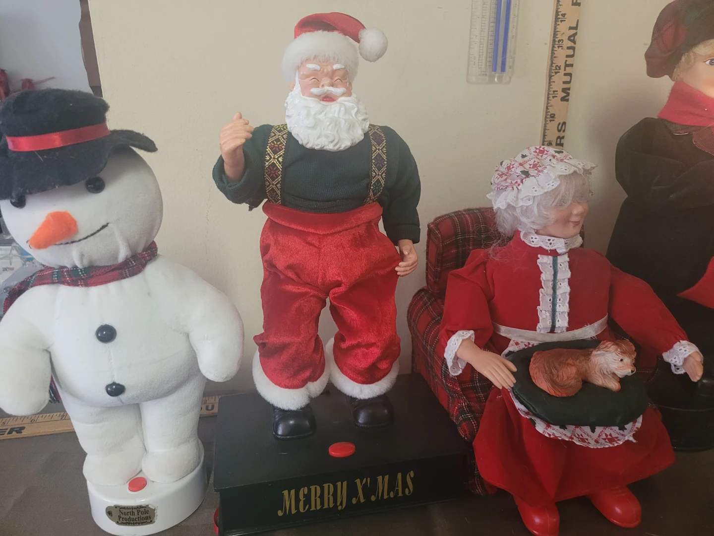 Set of 6 Animated Christmas Holiday Figurines - photo 2