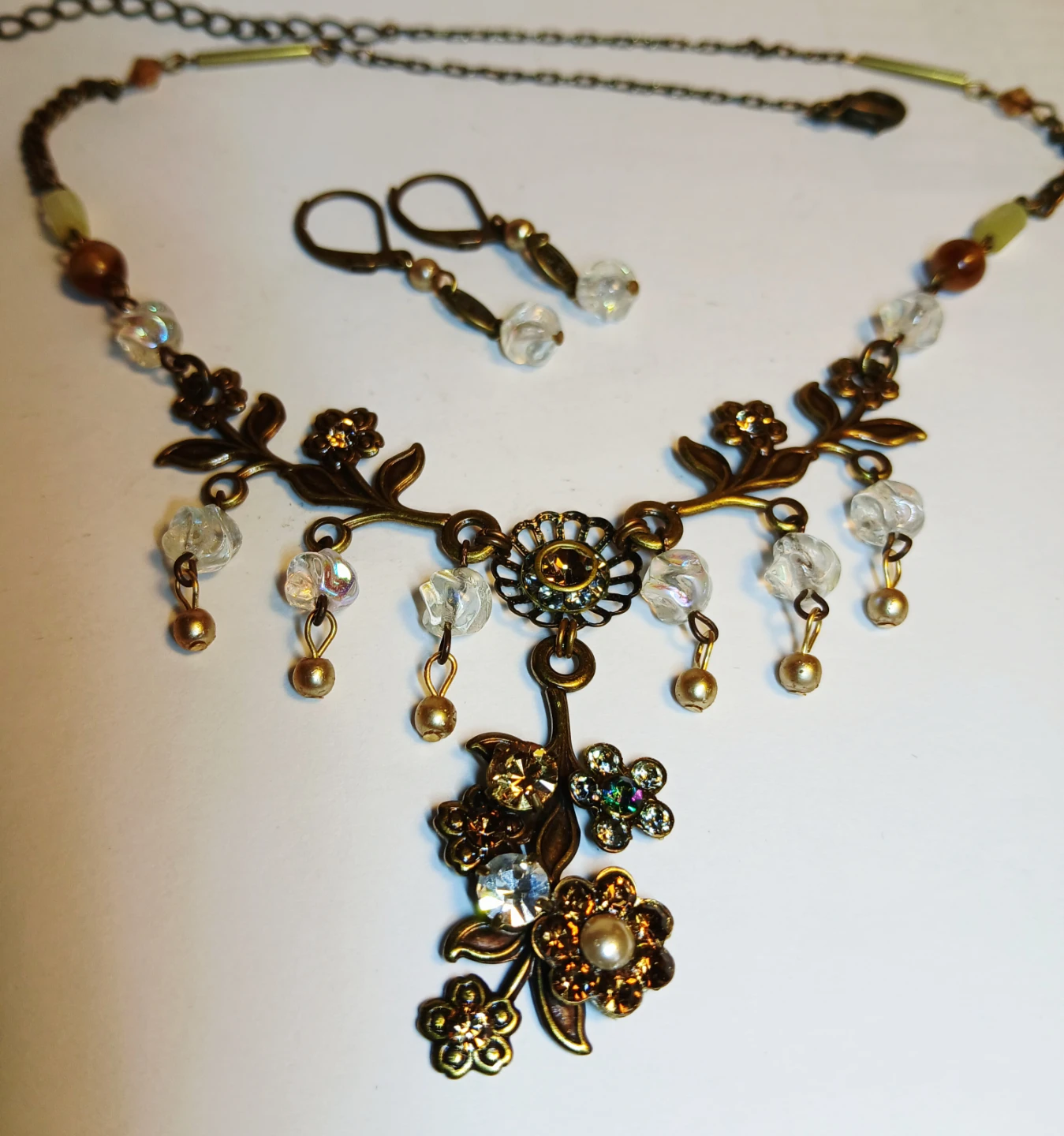 Vintage Floral Crystal Necklace and Earring Set - photo 3