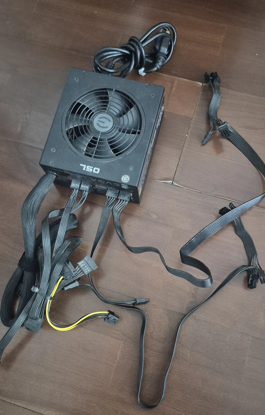 Evga 750W Gold+ GQ Power Supply - photo 3