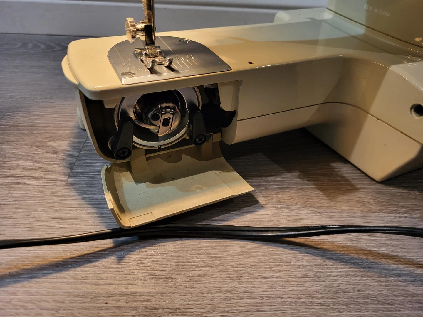 Kenmore Sewing Machine - photo 4