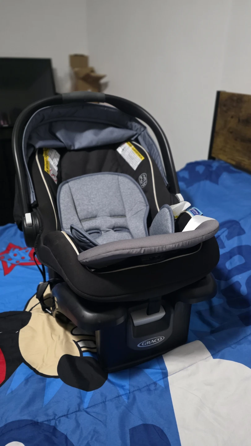 Graco SnugRide 35 Lite DLX Infant Car Seat - photo 2
