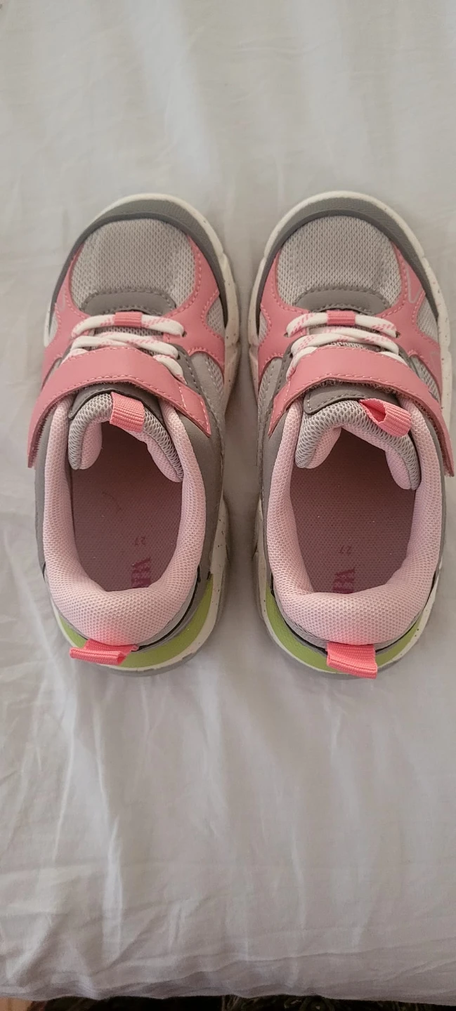 Zara Girls Sneakers Size 27