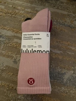 Lululemon Daily Essential Socks 3 Pairs XL