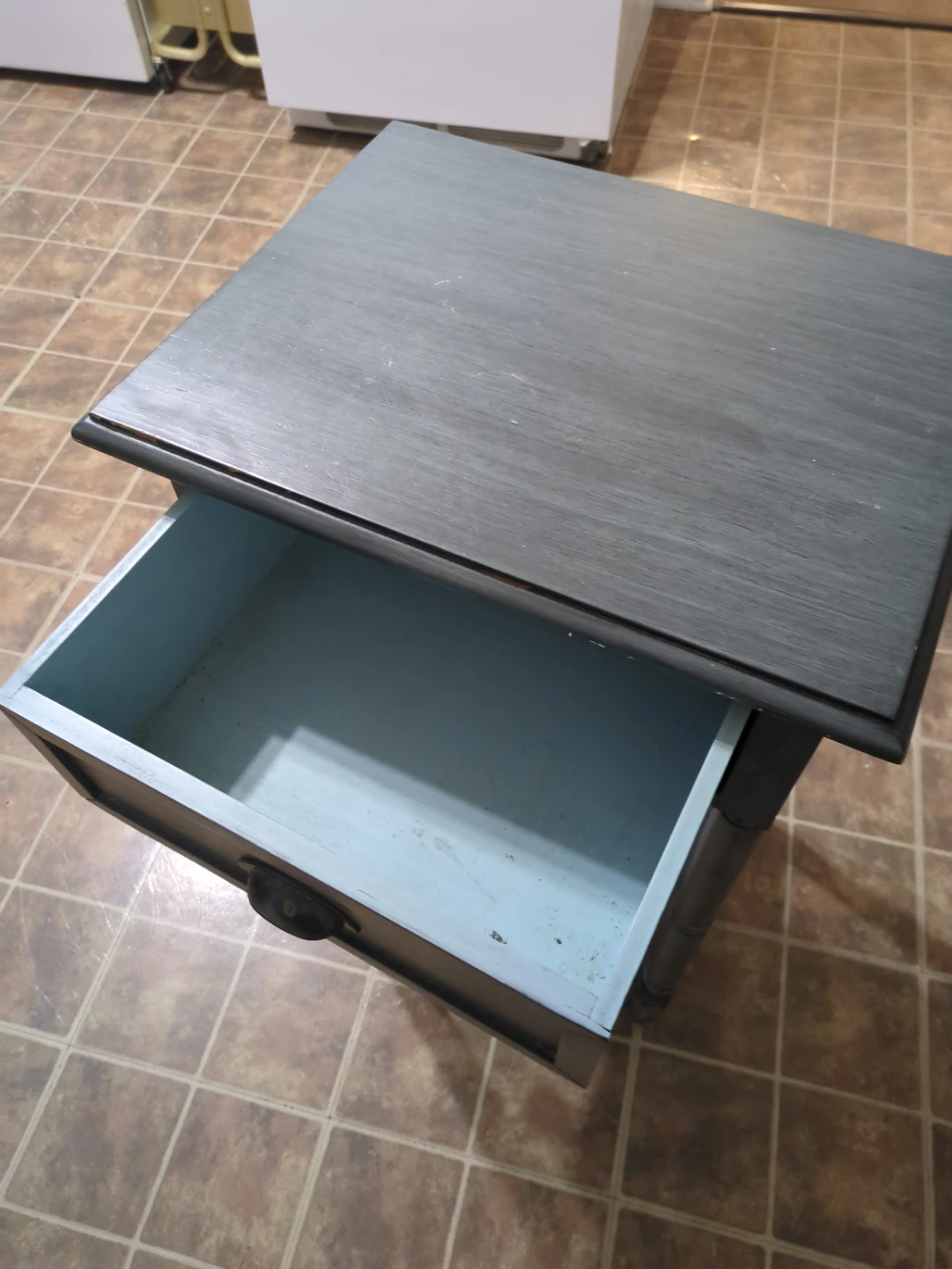 Side table with drawer - photo 2