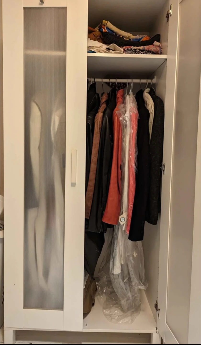 2 x white closets - photo 2