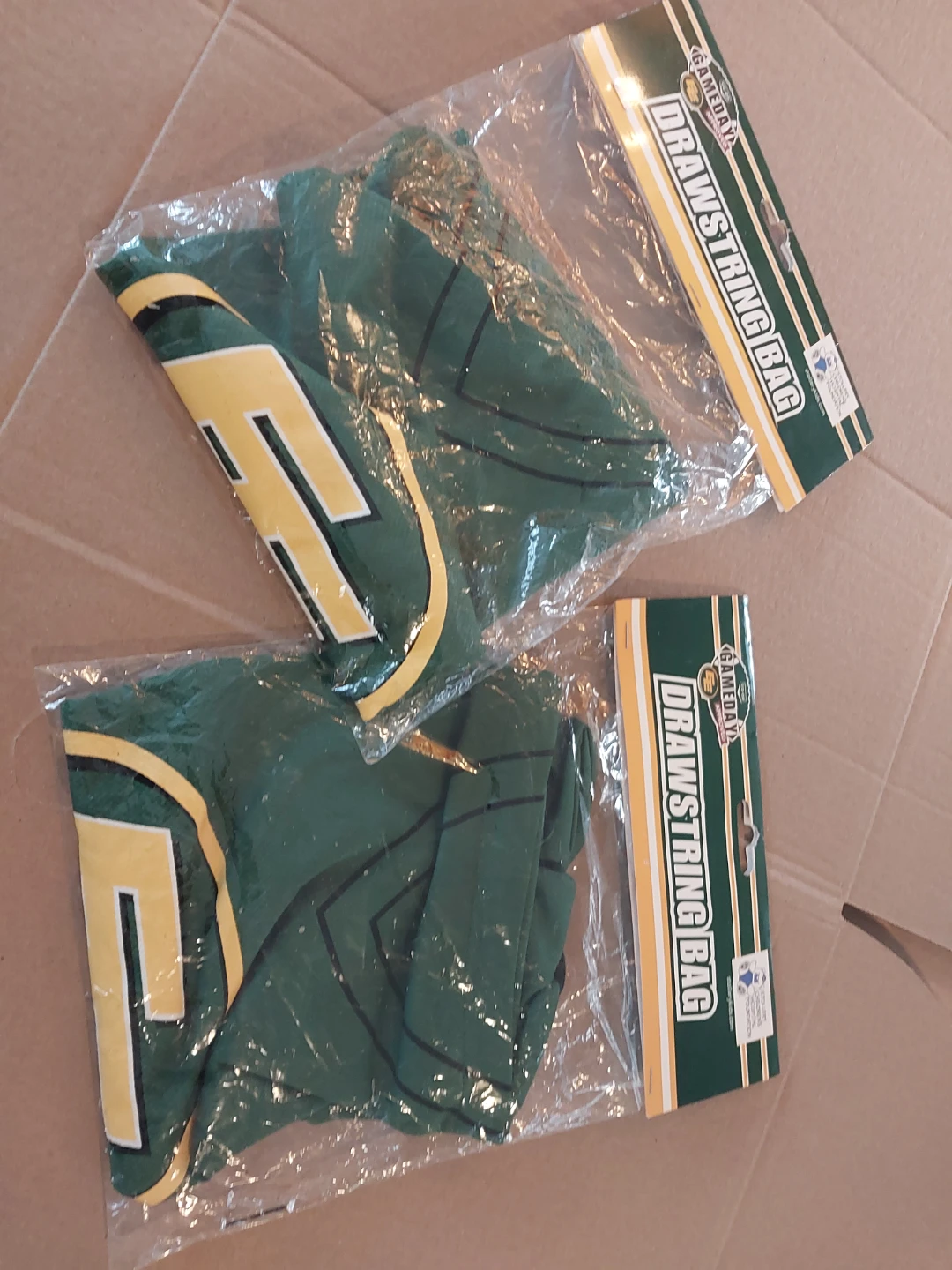 Eskimo edmonton flag and drawstring bags - photo 4