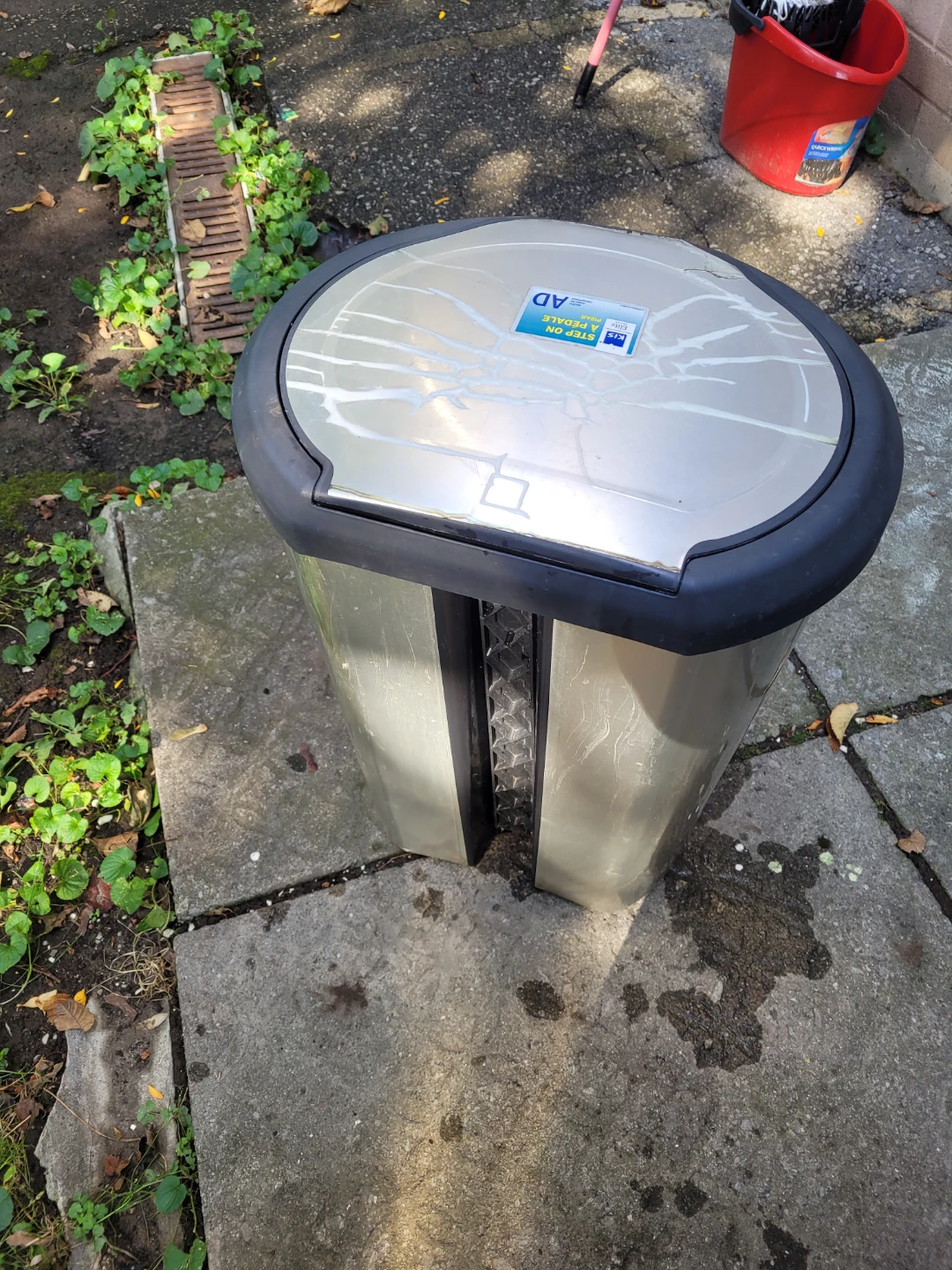 KIS Elite Series Step-On Bin 42L - photo 3