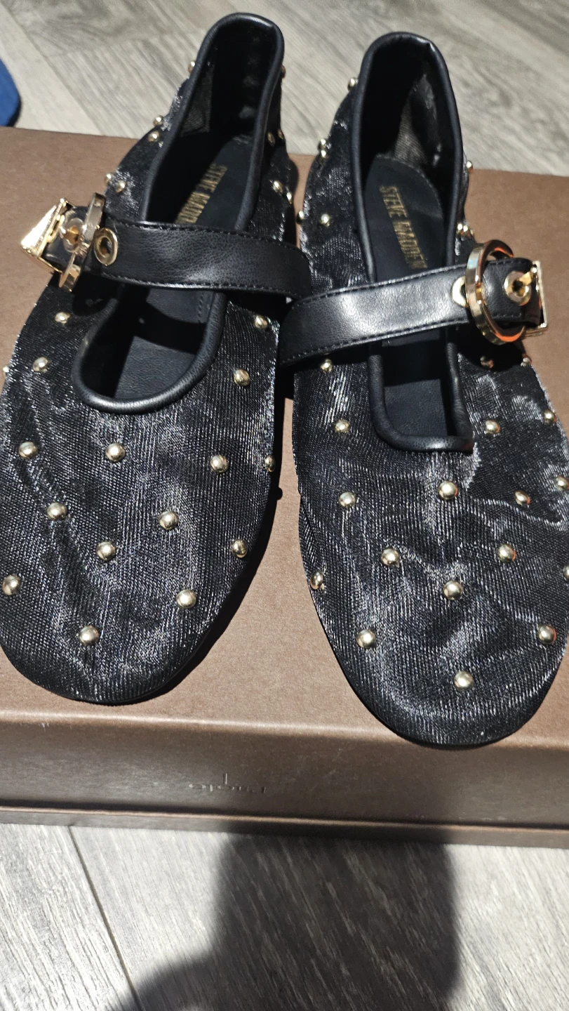 Steve Madden Black Studded Flats Size 8M
