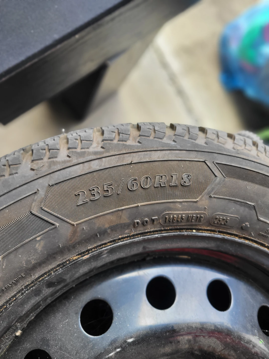 Set of 4 Goodyear WinterCommand Ultra Tires 235/60R18