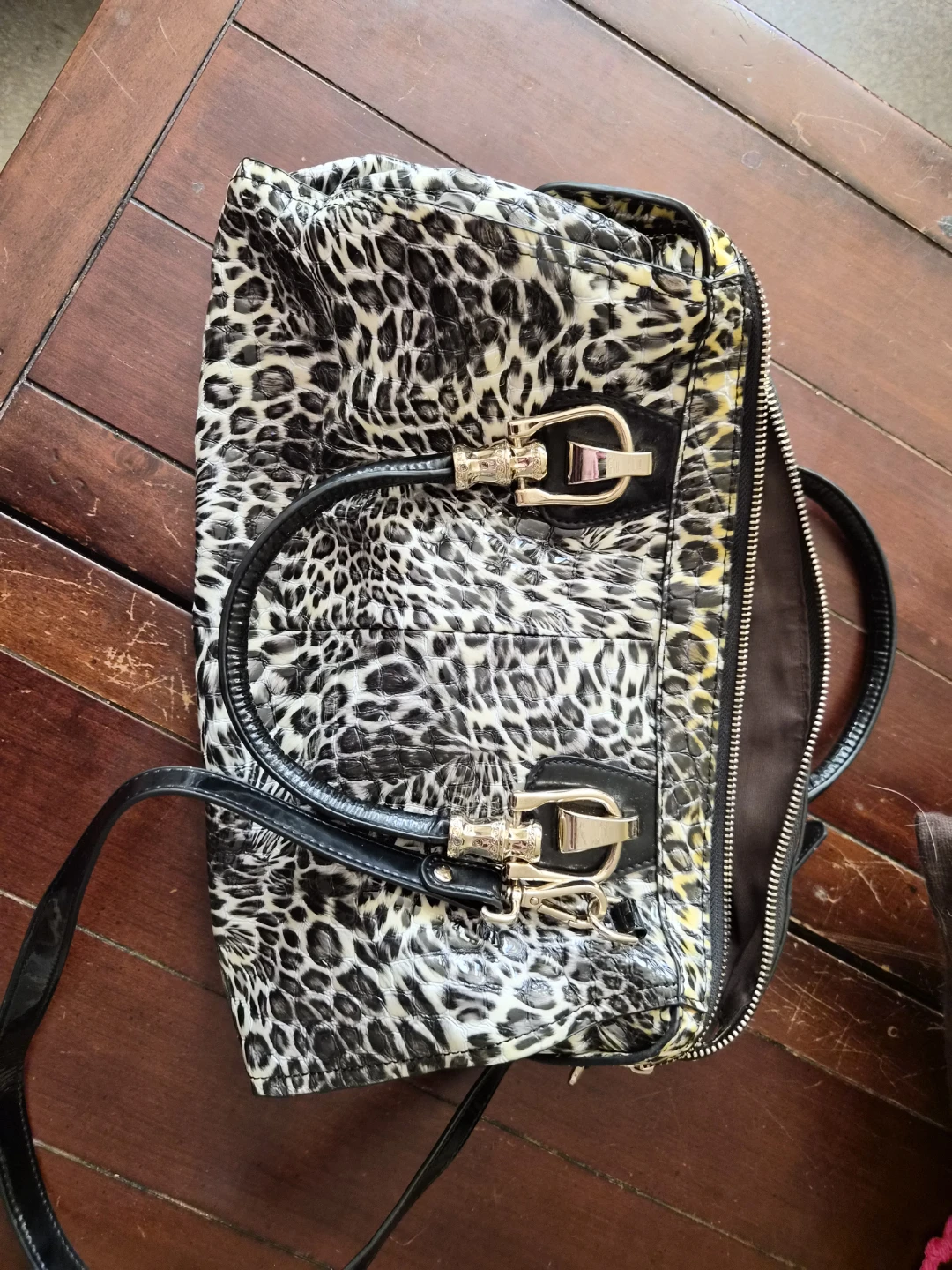 Leopard Print Faux Leather Handbag