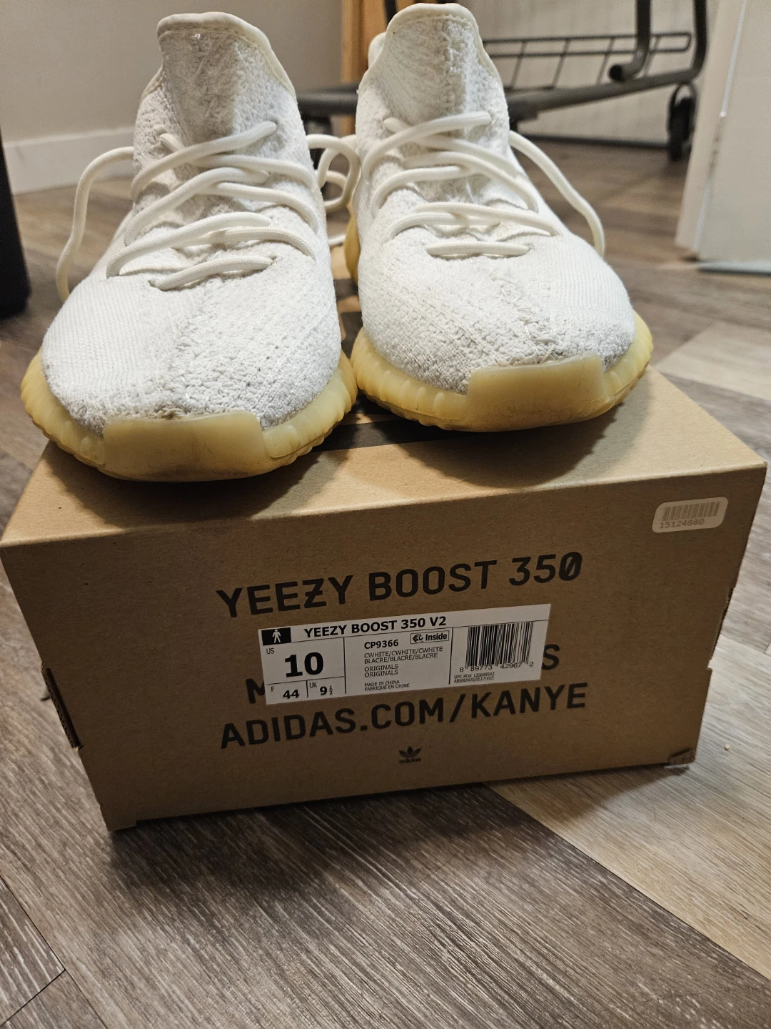 Adidas Yeezy Boost 350 V2 Cream White Size 10 - photo 4