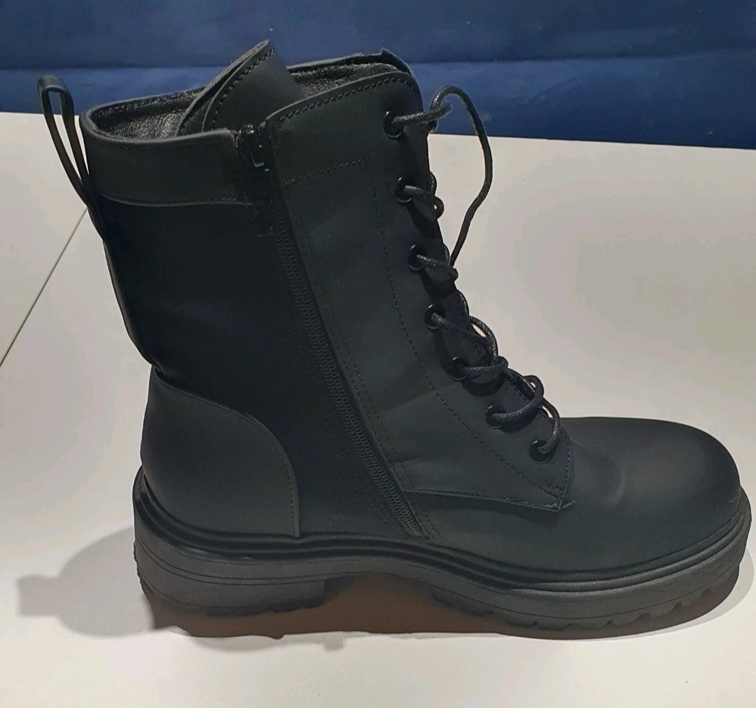 Black lace-up combat boots, Size 10 (90) - photo 4