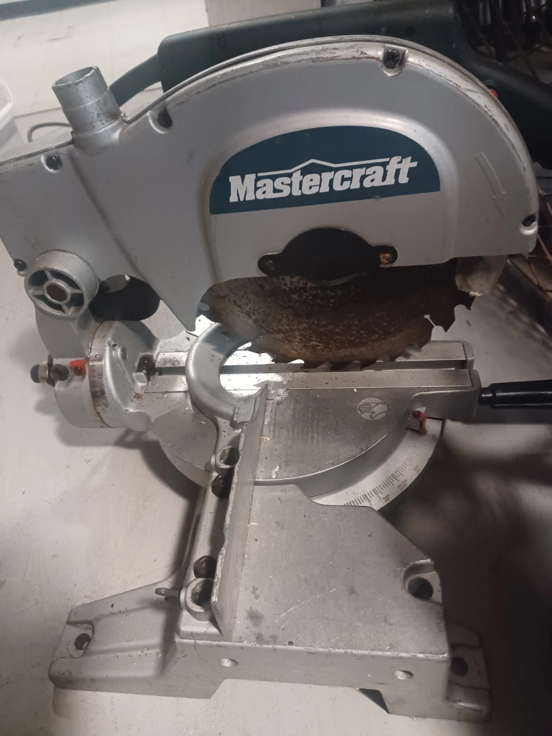 Mastercraft 10" Compound Mitre Saw - photo 2