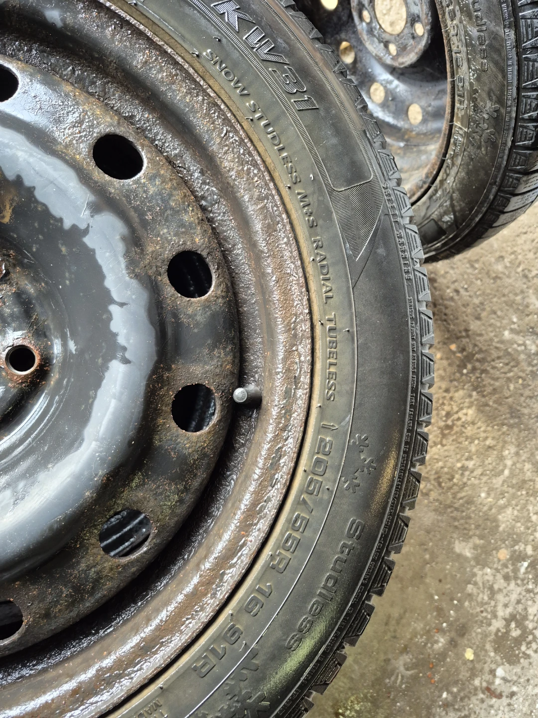 Winter tires with rims