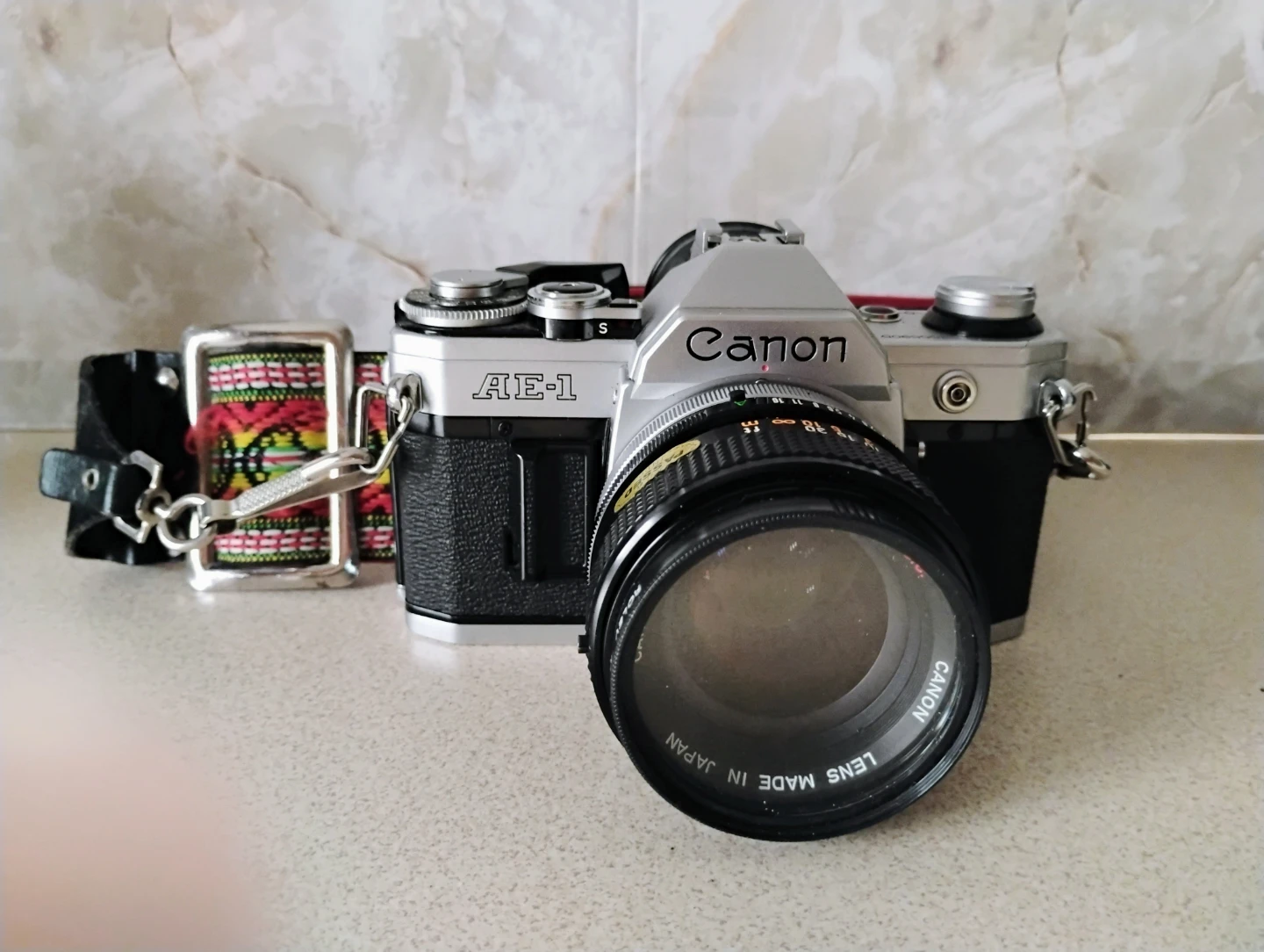 CANON AE-1 35MM CAMERA / LENS / DATA BACK / BAG - photo 4