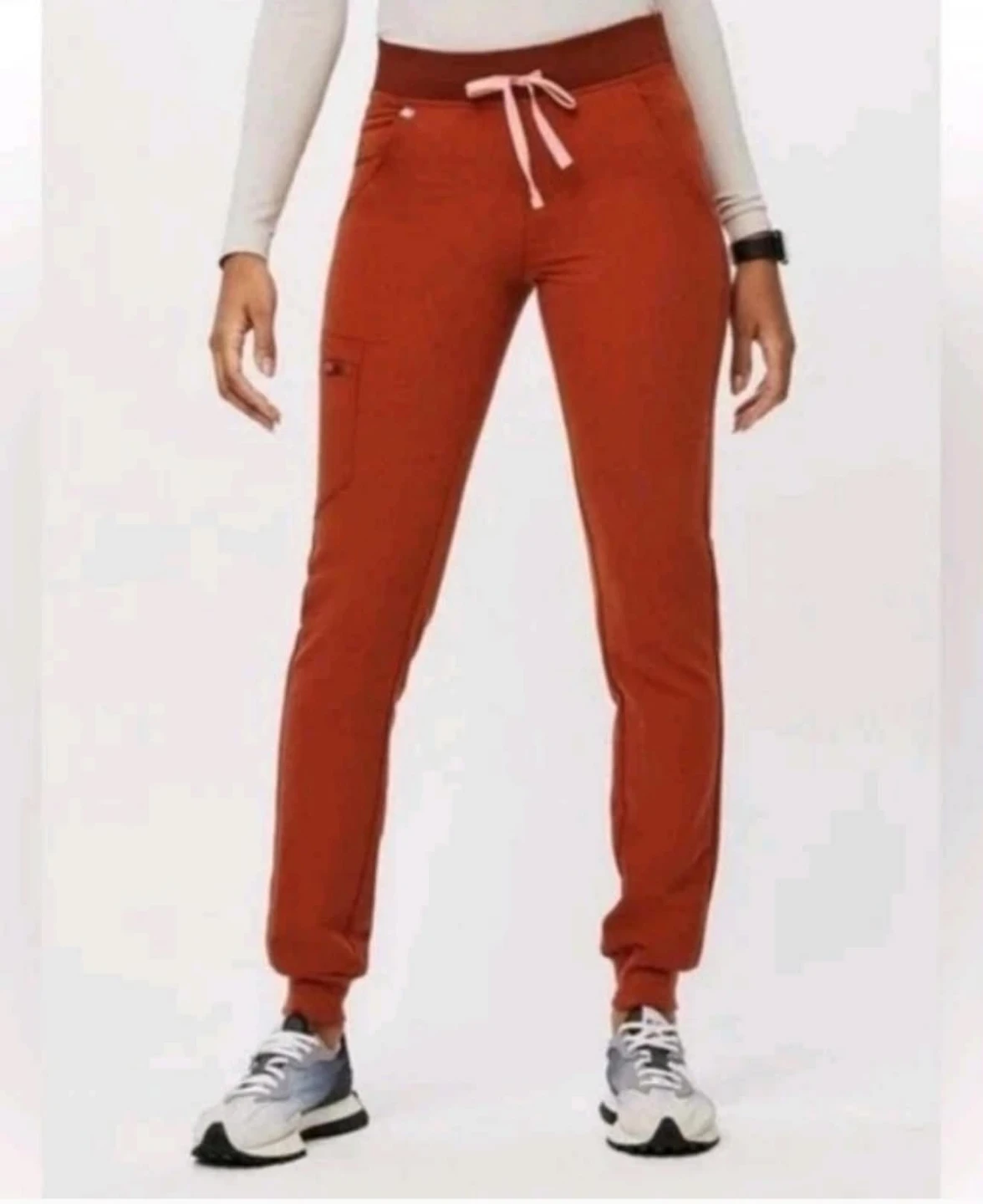 FIGS Zamora Jogger Scrub Pants 🍒AUBURN🍒 Size LARGE