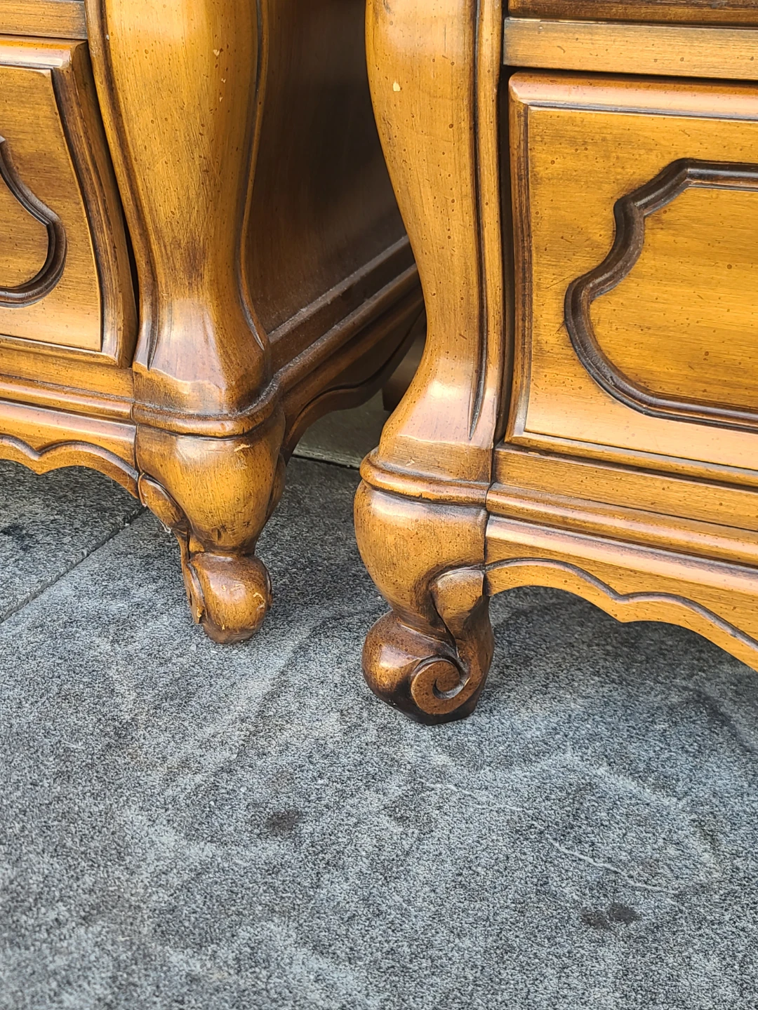 Pair of Vintage Repplier by Sklar 2-Drawer Nightstands - photo 5