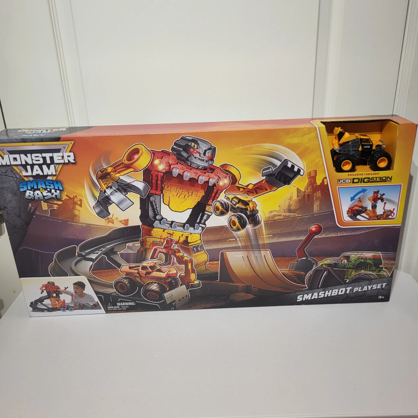 Monster Jam Smash & Bash Smashbot Playset