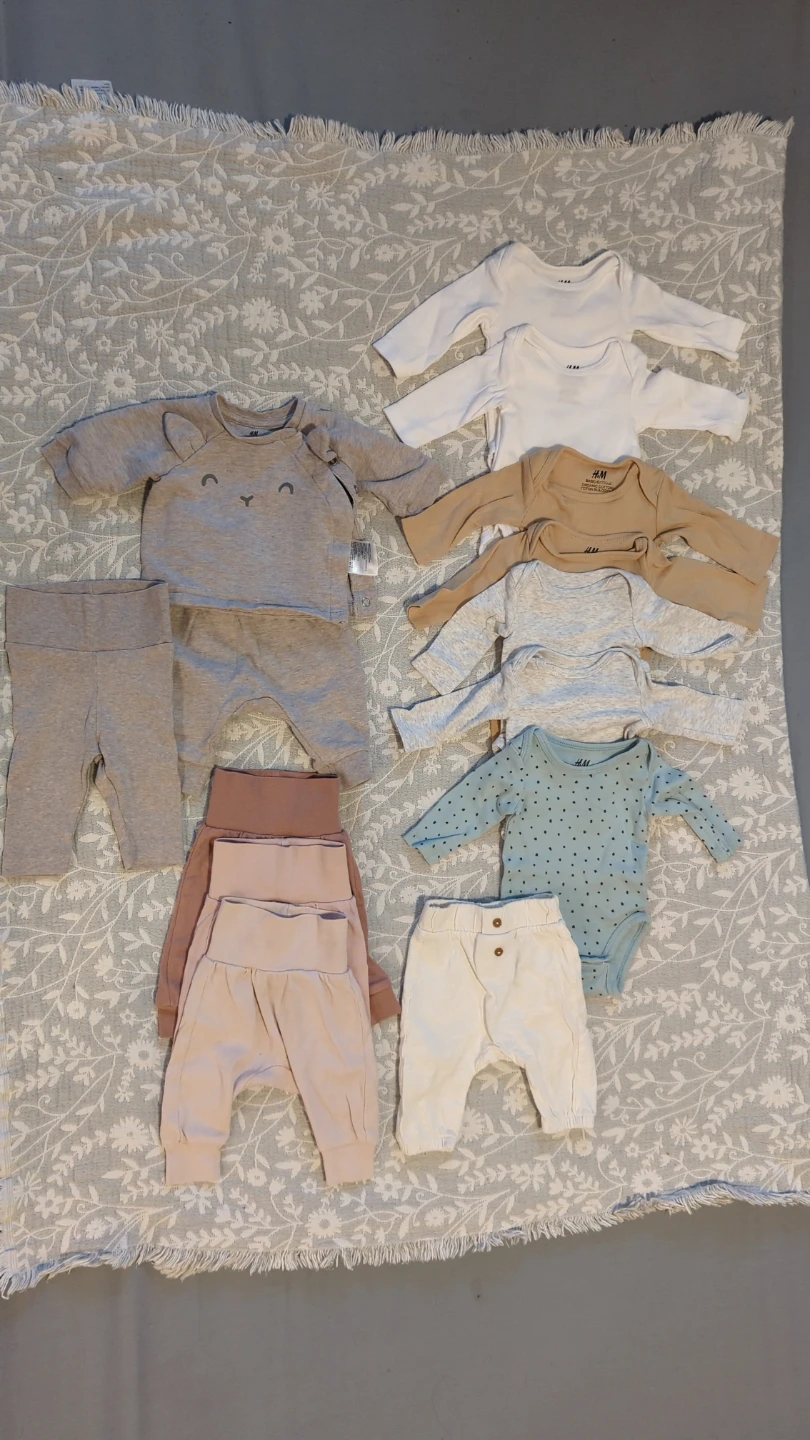 H&M Baby Clothing Bundle 0-1M