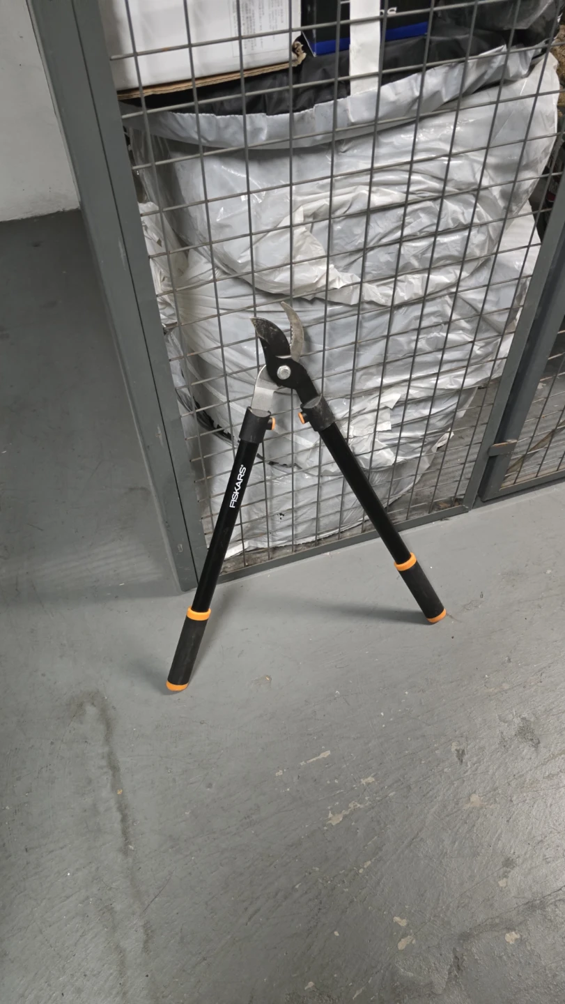 Fiskars bypass loppers