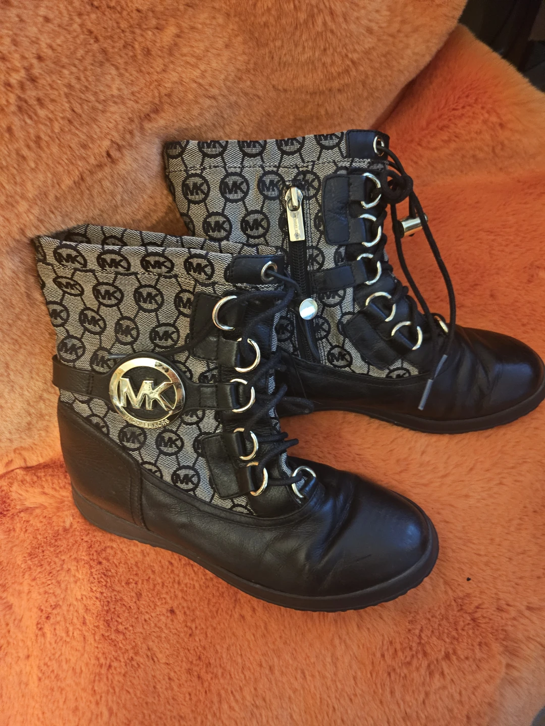 Michael Kors Logo Boots Size 6.5M