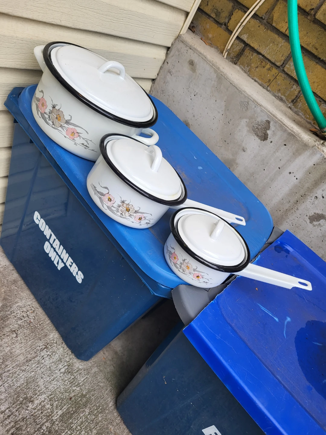 Milano Enamelware Pot Set