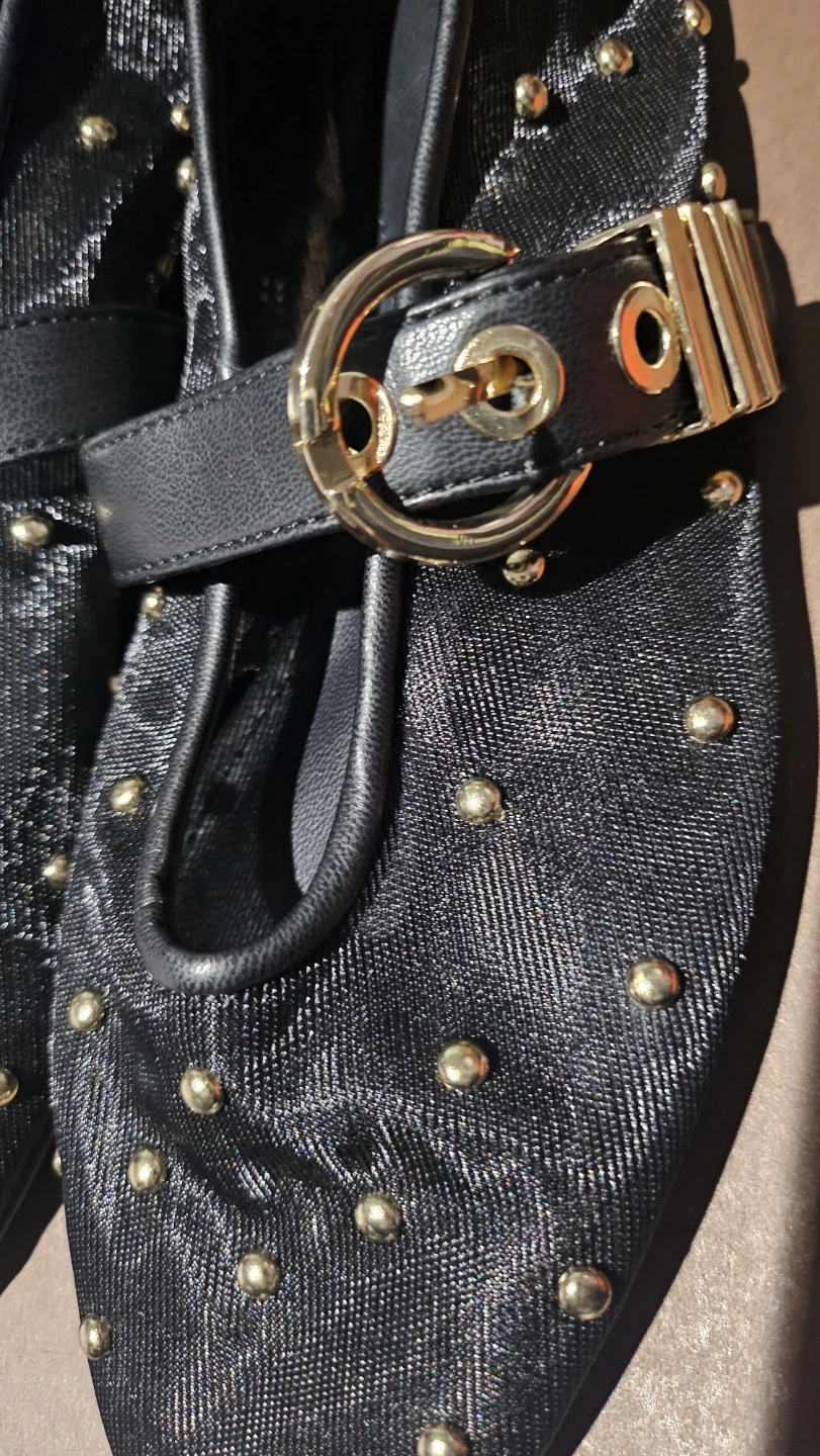 Steve Madden Black Studded Flats Size 8M - photo 5