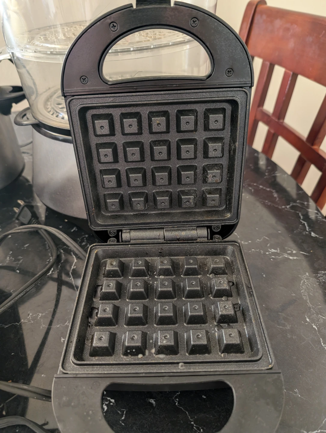 Waffle Maker - photo 2