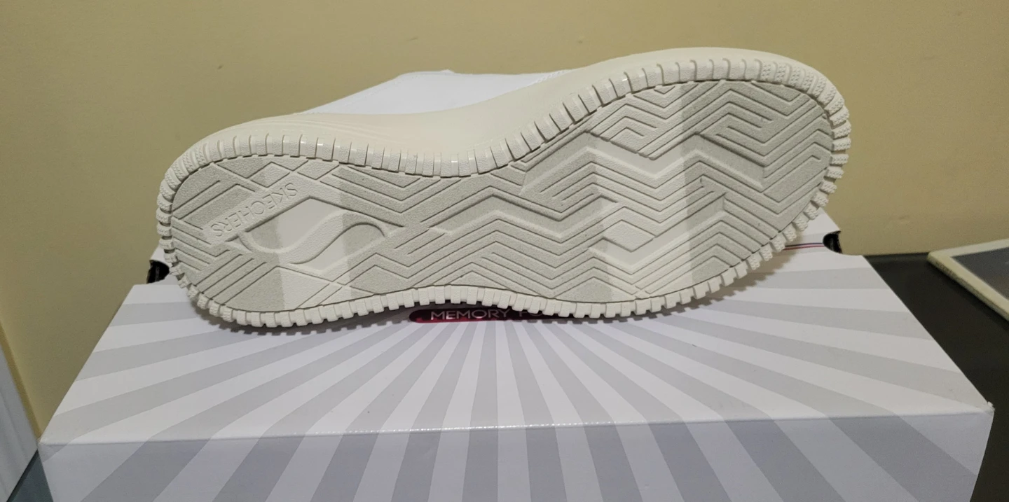 Skechers Court Classics Sneakers - Size 10 - photo 4