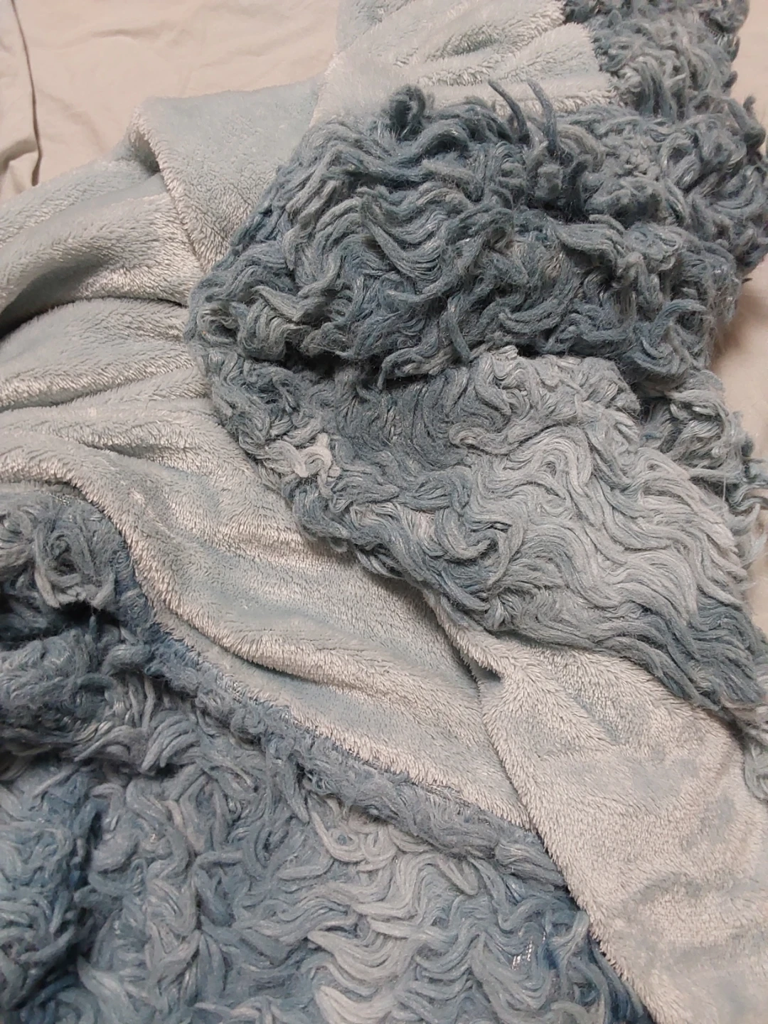 Blue faux fur throw blanket