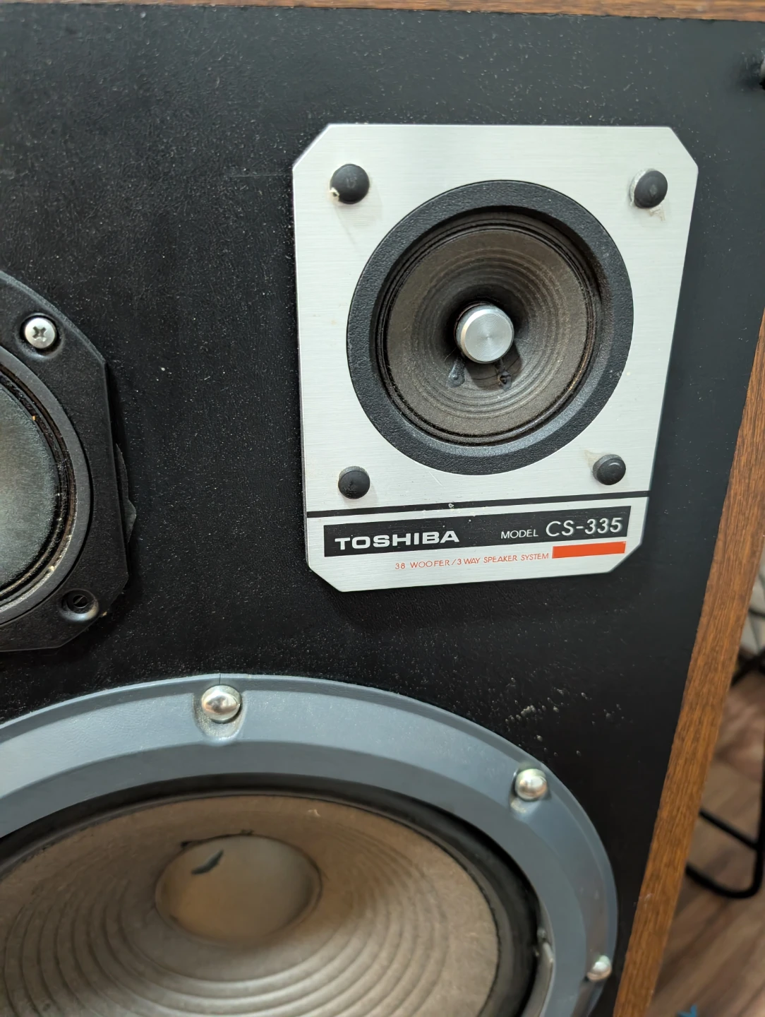 Pair of Vintage Toshiba CS-335 Speakers - photo 3