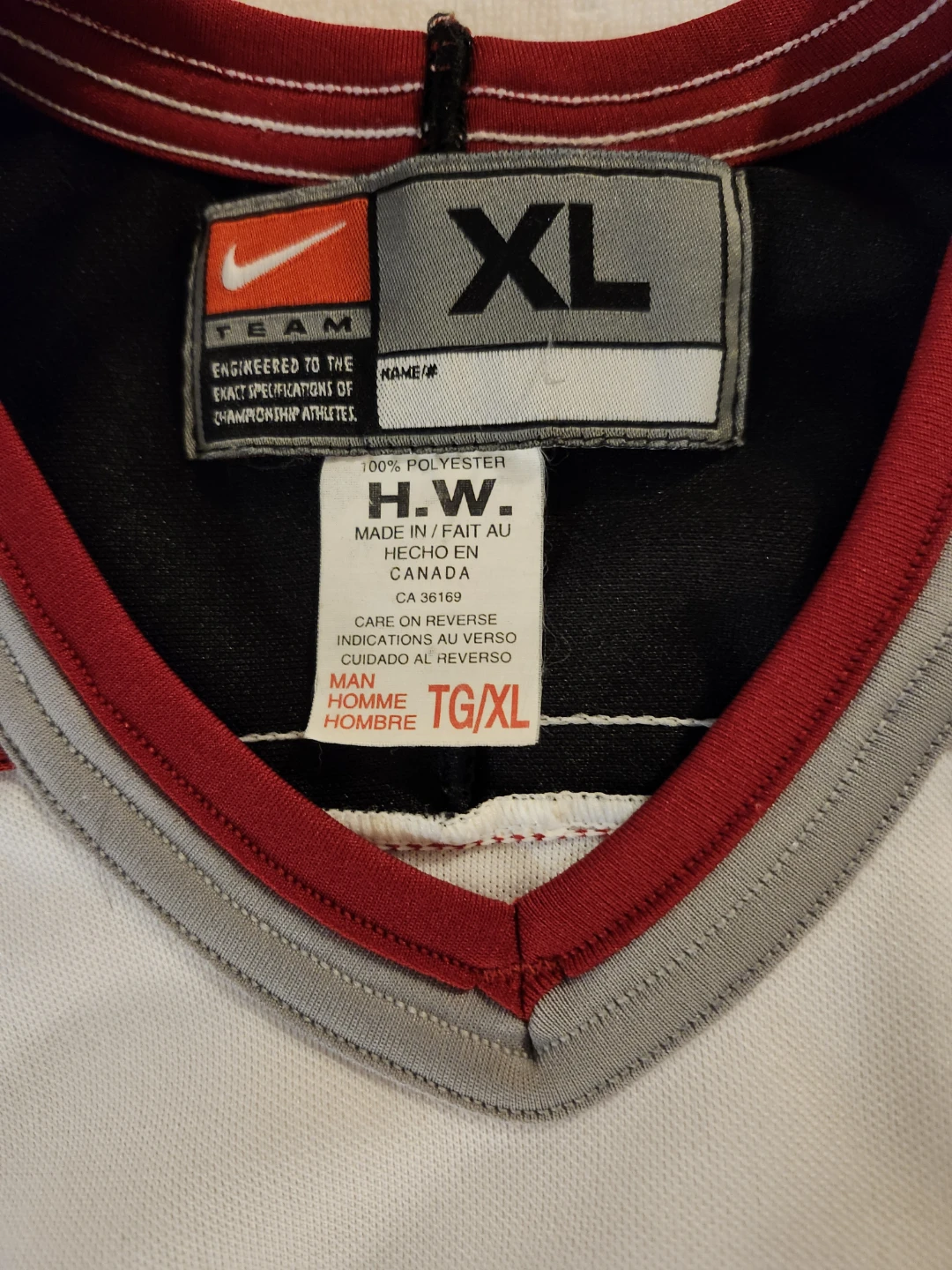 Vancouver Giants Nike Hockey Jersey XL - photo 2