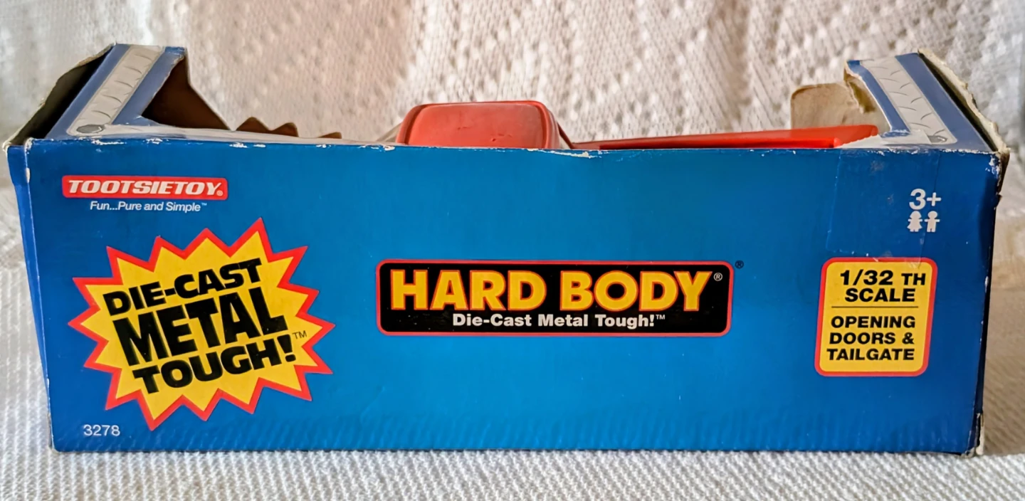 Vintage Tootsietoy Hard Body Die-Cast Metal Toy Truck - photo 3