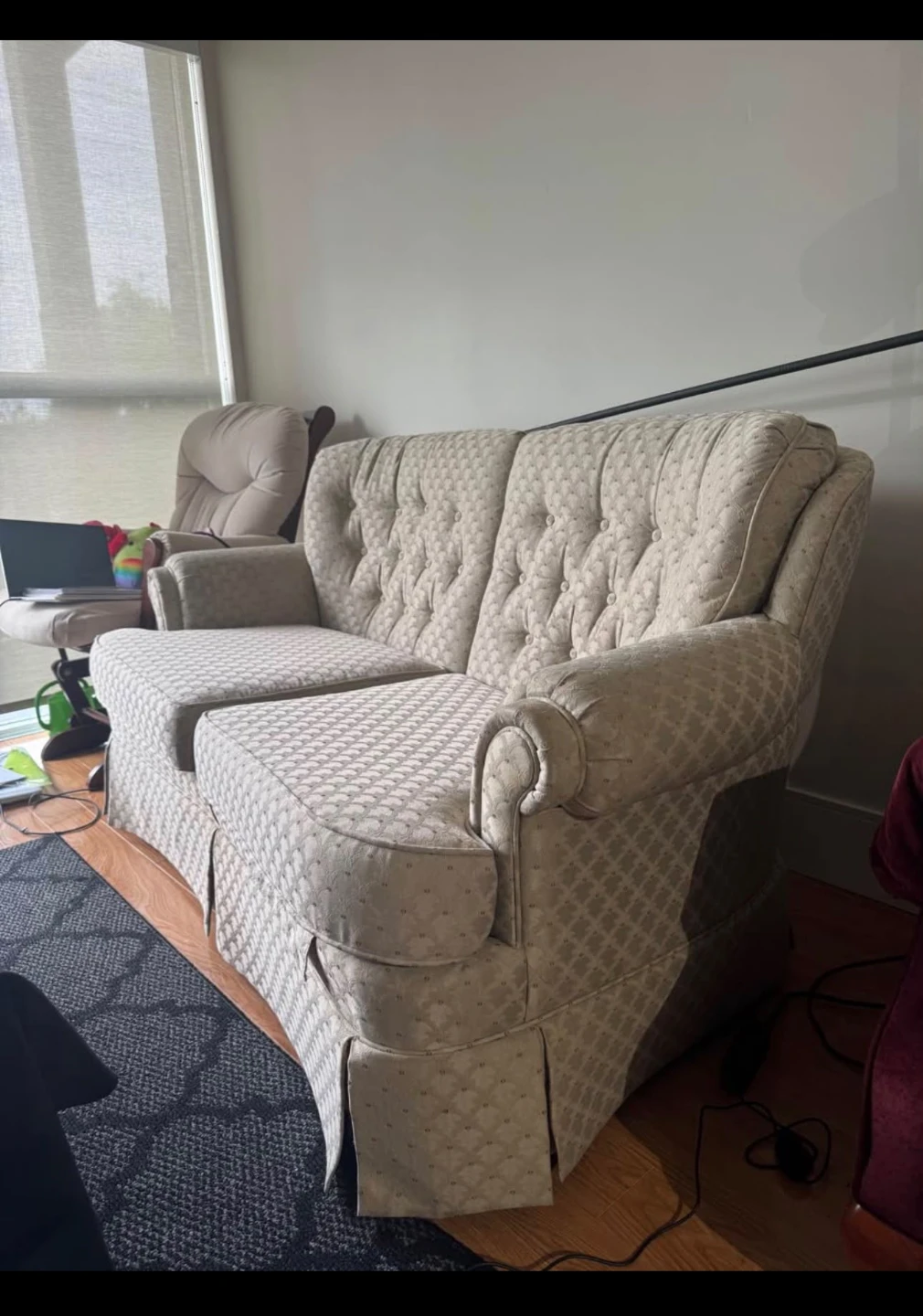 Two seater sofa - photo 4