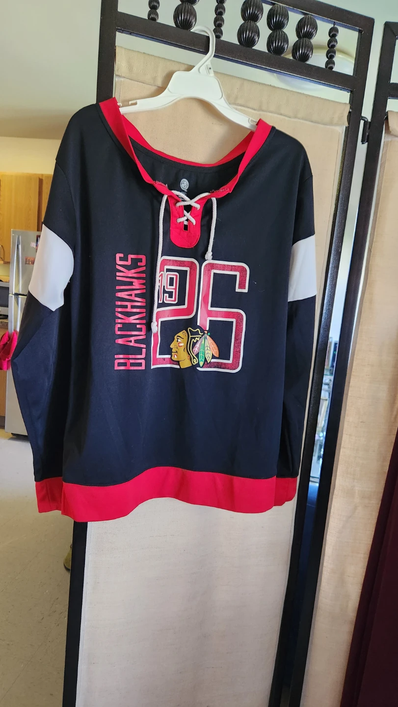 Chicago Blackhawks Lace-Up Jersey, Size Large