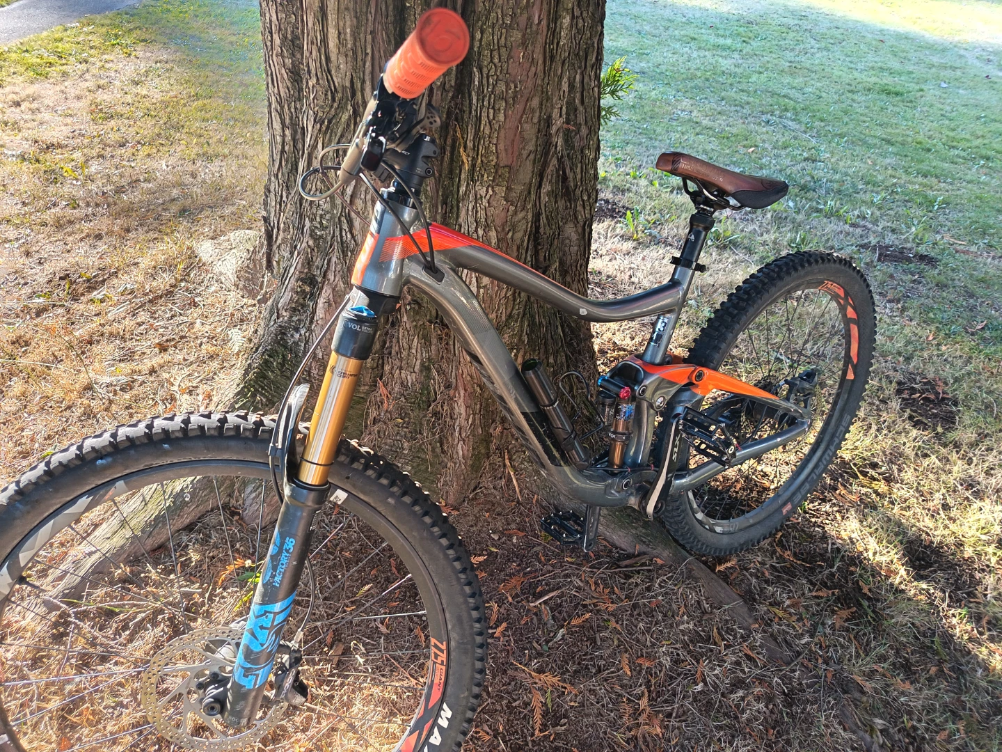 Custom Giant Trance 3 mountain bike size medium 27.5 wheels OBO - photo 5