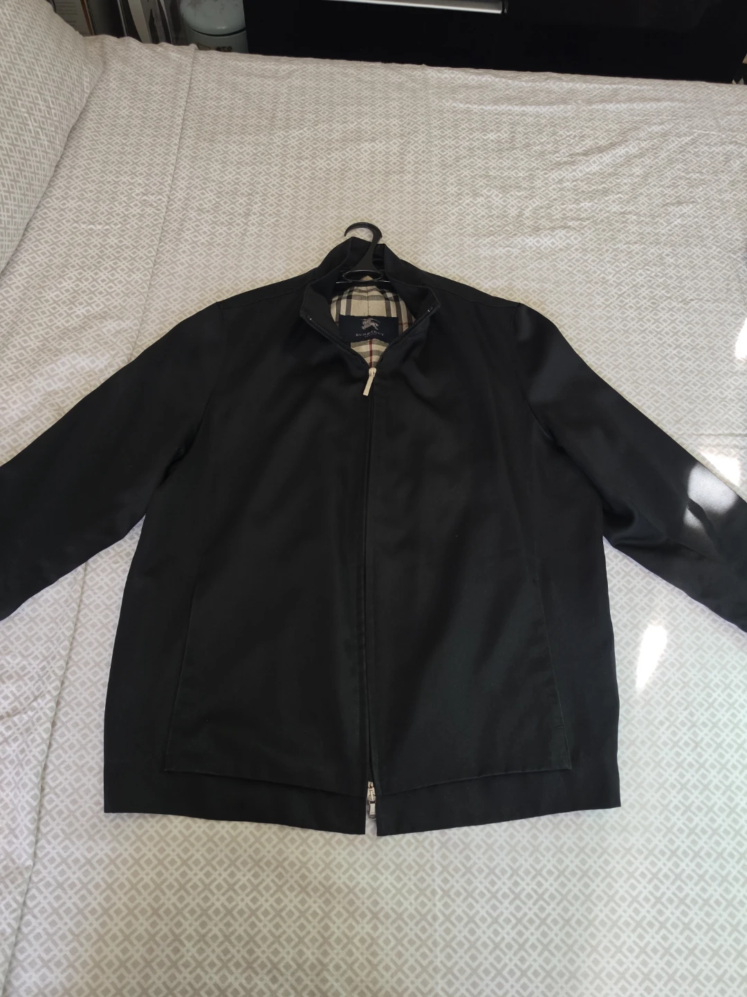 Burberry London black zip-up jacket - photo 2