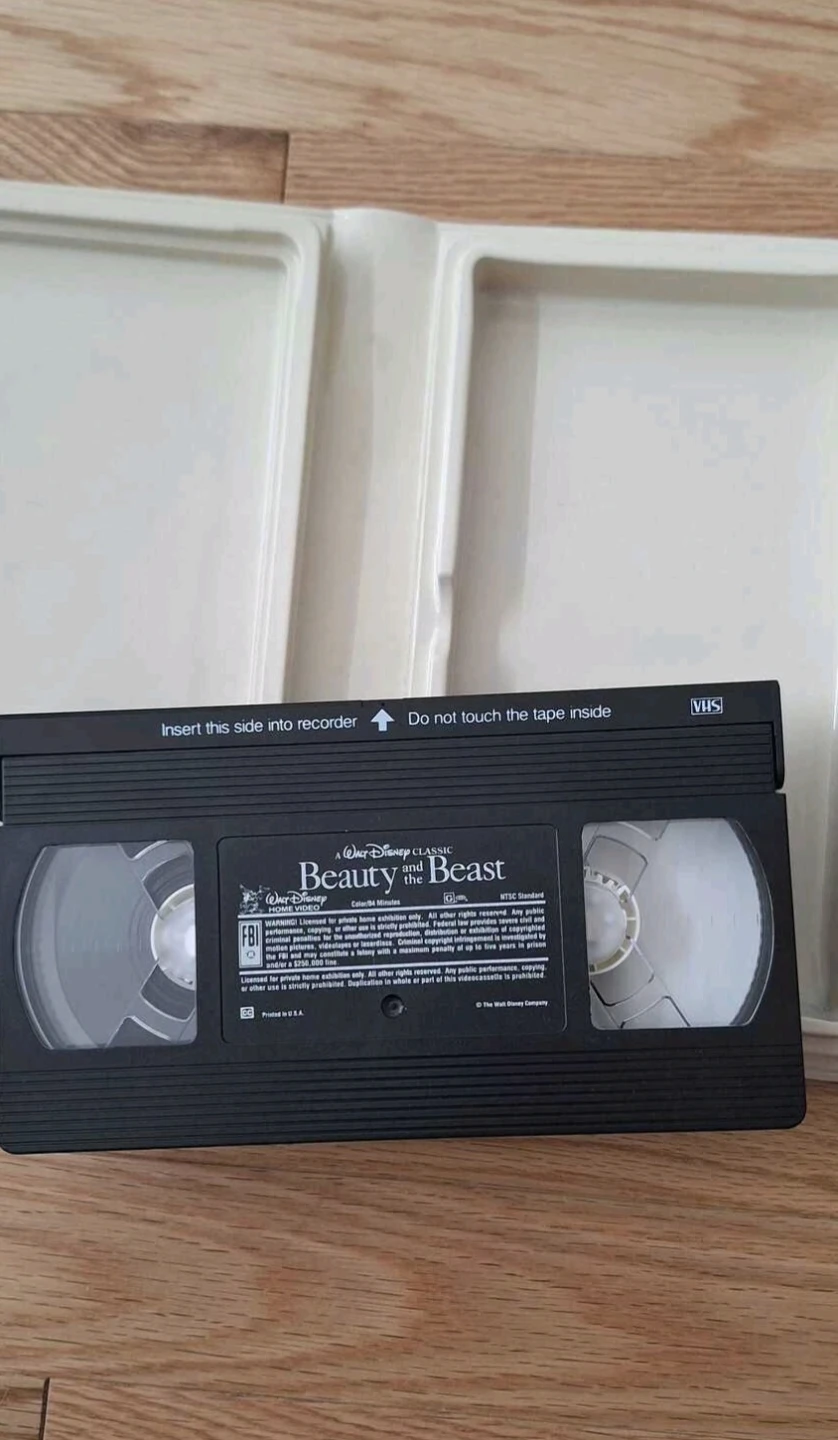 Walt Disney Beauty and the Beast VHS - photo 3