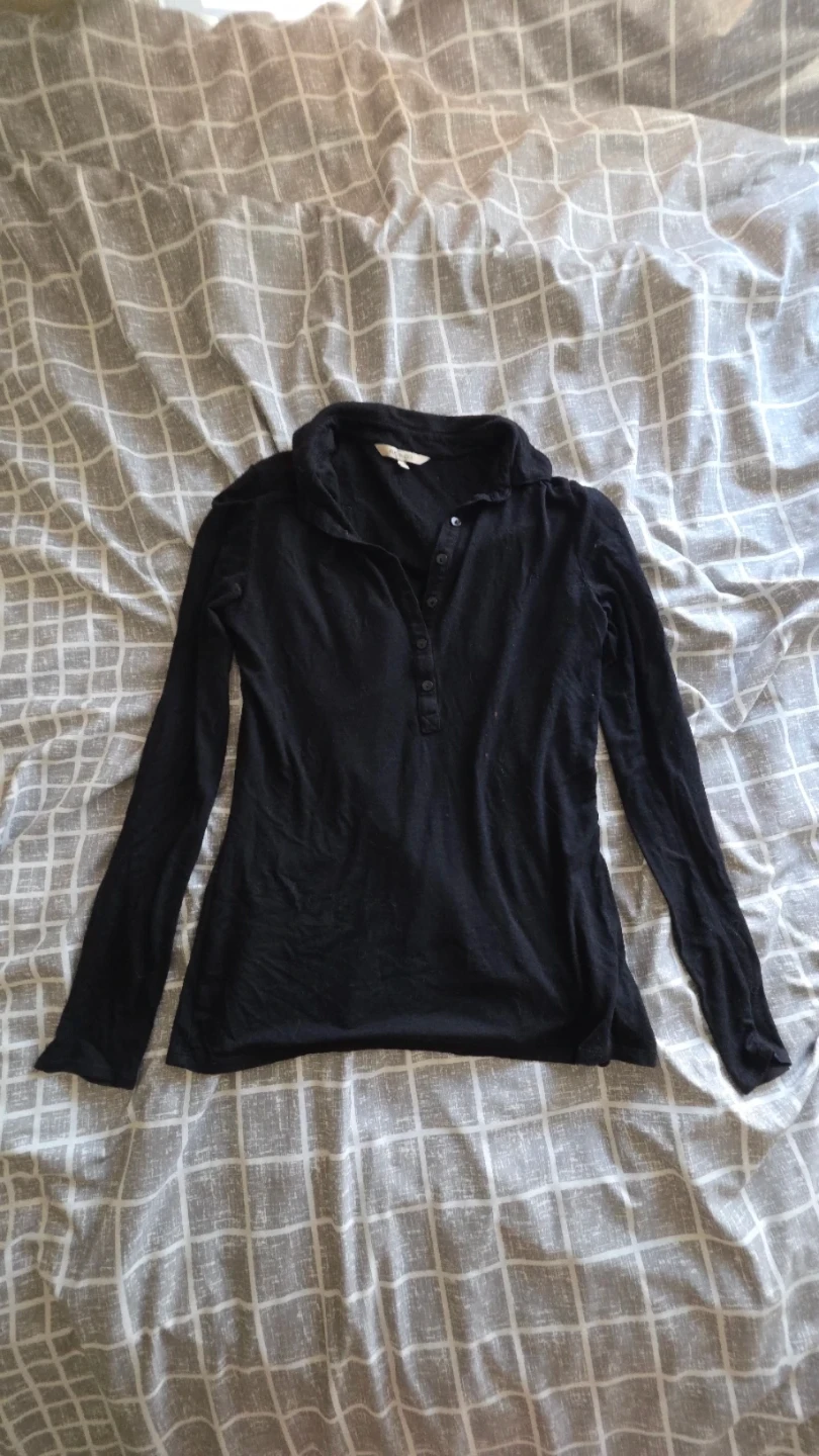 RW&CO. - Buttoned Collar Shirt