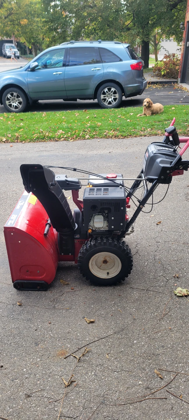 28 inch Craftsman snowblower with 357cc engine - photo 4