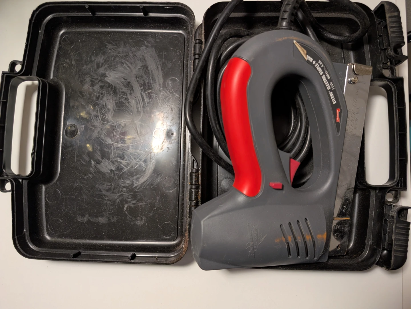 Arrow ETF50 Electric Staple Gun - photo 5