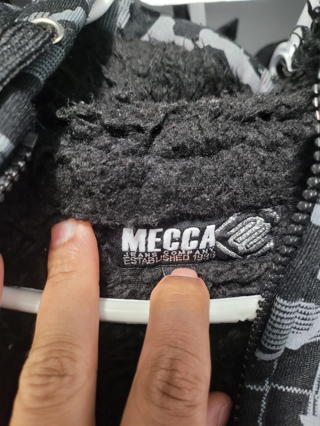 Mecca Jeans Company Winter Hoodie - photo 2